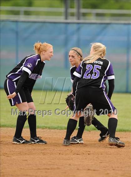 Thumbnail 1 in Grantsburg vs Arcadia (WIAA D3 Sectional Final) photogallery.