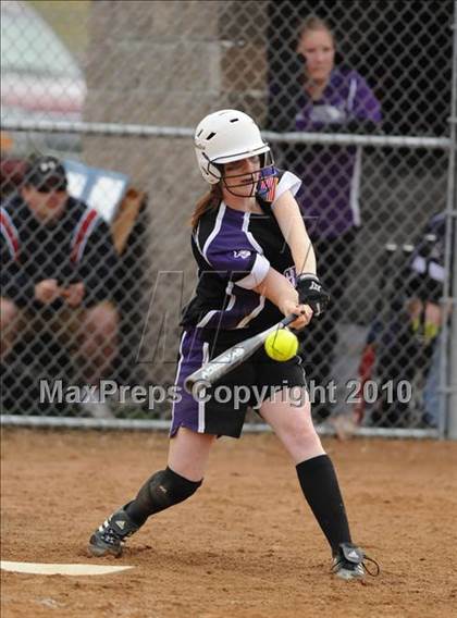 Thumbnail 1 in Grantsburg vs Arcadia (WIAA D3 Sectional Final) photogallery.
