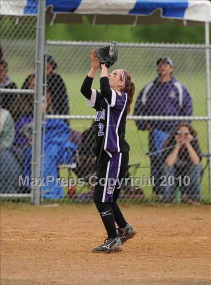 Thumbnail 3 in Grantsburg vs Arcadia (WIAA D3 Sectional Final) photogallery.