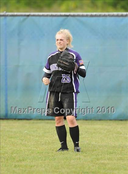 Thumbnail 1 in Grantsburg vs Arcadia (WIAA D3 Sectional Final) photogallery.