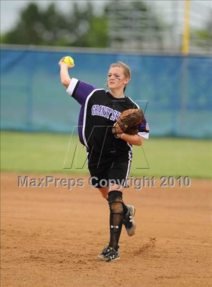 Thumbnail 2 in Grantsburg vs Arcadia (WIAA D3 Sectional Final) photogallery.
