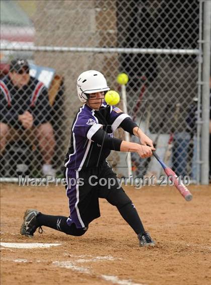 Thumbnail 1 in Grantsburg vs Arcadia (WIAA D3 Sectional Final) photogallery.