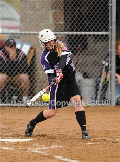Thumbnail 1 in Grantsburg vs Arcadia (WIAA D3 Sectional Final) photogallery.