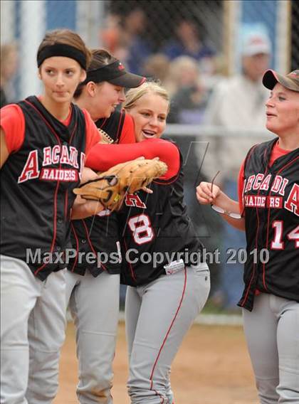 Thumbnail 2 in Grantsburg vs Arcadia (WIAA D3 Sectional Final) photogallery.