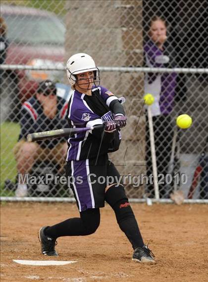 Thumbnail 1 in Grantsburg vs Arcadia (WIAA D3 Sectional Final) photogallery.
