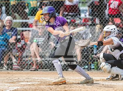 Thumbnail 3 in Edgewood-Colesburg vs Kee (West Delaware Innvitational) photogallery.