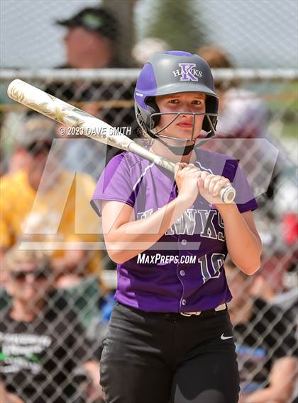 Thumbnail 2 in Edgewood-Colesburg vs Kee (West Delaware Innvitational) photogallery.