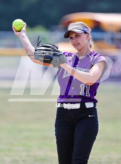 Thumbnail 1 in Edgewood-Colesburg vs Kee (West Delaware Innvitational) photogallery.