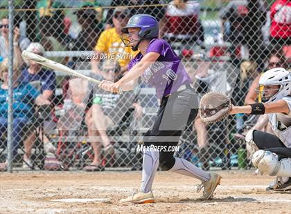Thumbnail 2 in Edgewood-Colesburg vs Kee (West Delaware Innvitational) photogallery.