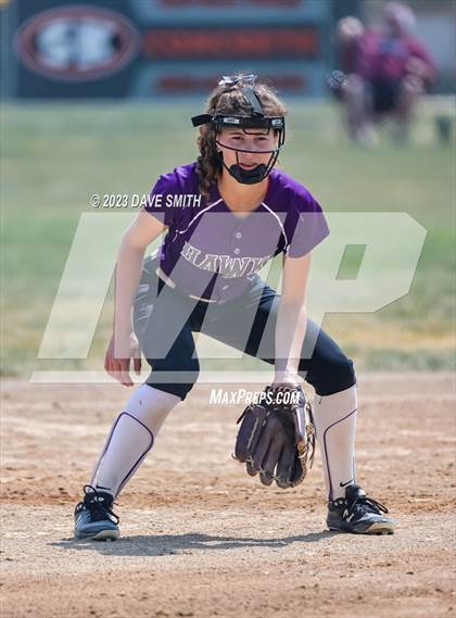 Thumbnail 3 in Edgewood-Colesburg vs Kee (West Delaware Innvitational) photogallery.