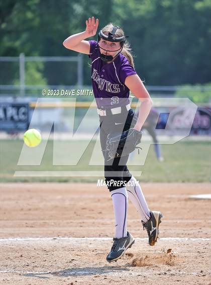 Thumbnail 1 in Edgewood-Colesburg vs Kee (West Delaware Innvitational) photogallery.
