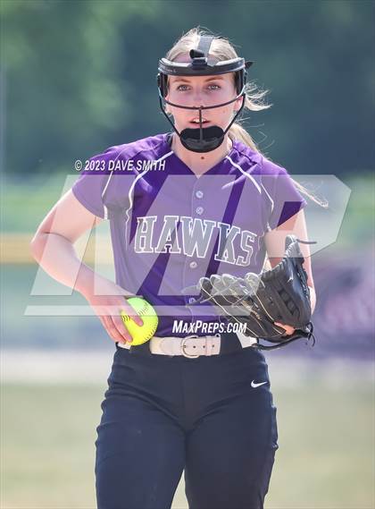 Thumbnail 2 in Edgewood-Colesburg vs Kee (West Delaware Innvitational) photogallery.