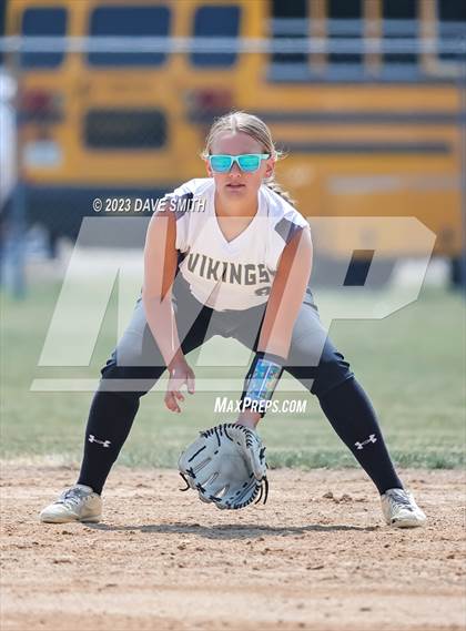 Thumbnail 1 in Edgewood-Colesburg vs Kee (West Delaware Innvitational) photogallery.