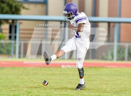 Thumbnail 2 in Warren @ O'Connor (Freshman A) photogallery.