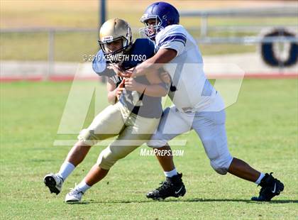 Thumbnail 2 in Warren @ O'Connor (Freshman A) photogallery.