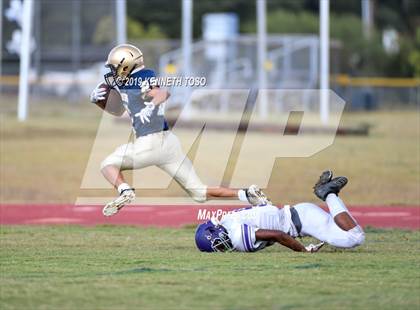 Thumbnail 3 in Warren @ O'Connor (Freshman A) photogallery.