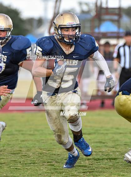 Thumbnail 2 in Warren @ O'Connor (Freshman A) photogallery.