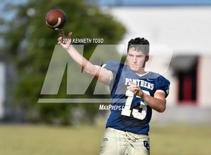 Thumbnail 1 in Warren @ O'Connor (Freshman A) photogallery.