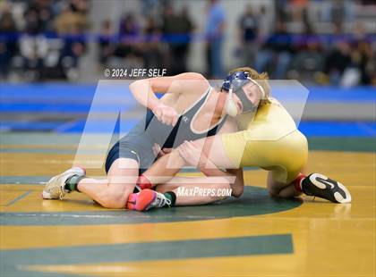 Thumbnail 2 in VHSL Class 5 State Championships 132lbs Final photogallery.