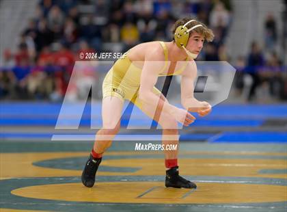 Thumbnail 2 in VHSL Class 5 State Championships 132lbs Final photogallery.