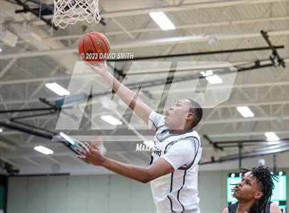 Thumbnail 3 in Staley vs. Park Hill South (MSHSAA Class 6 District 8 Semifinal) photogallery.