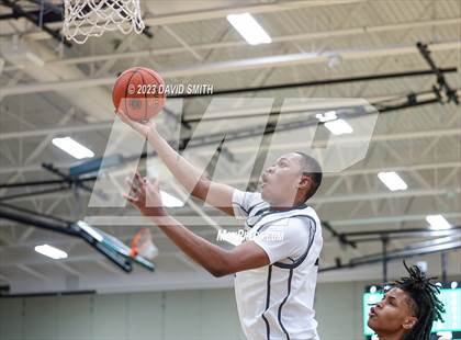 Thumbnail 2 in Staley vs. Park Hill South (MSHSAA Class 6 District 8 Semifinal) photogallery.
