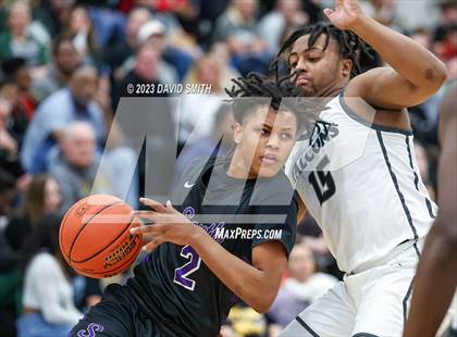 Thumbnail 1 in Staley vs. Park Hill South (MSHSAA Class 6 District 8 Semifinal) photogallery.