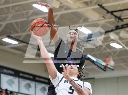 Thumbnail 1 in Staley vs. Park Hill South (MSHSAA Class 6 District 8 Semifinal) photogallery.