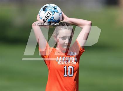 Thumbnail 2 in Cherokee Trail @ Lakewood photogallery.