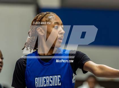 Thumbnail 3 in Fayetteville Christian vs. Riverside Christian Academy photogallery.