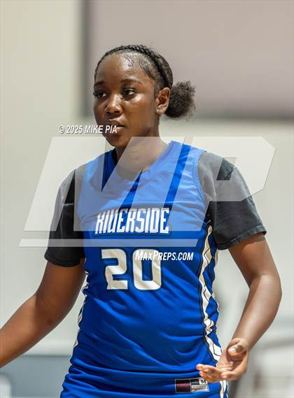 Thumbnail 2 in Fayetteville Christian vs. Riverside Christian Academy photogallery.