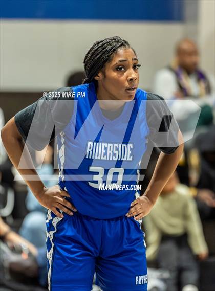 Thumbnail 1 in Fayetteville Christian vs. Riverside Christian Academy photogallery.