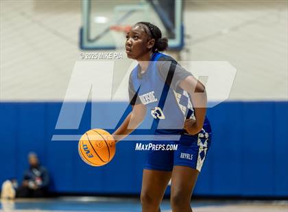 Thumbnail 3 in Fayetteville Christian vs. Riverside Christian Academy photogallery.