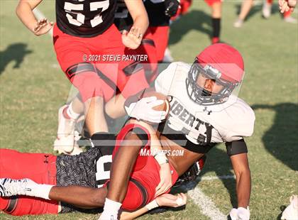 Thumbnail 2 in Liberty Intrasquad Scrimmage photogallery.