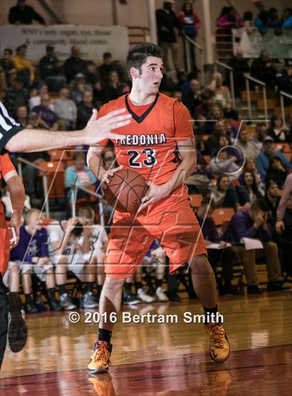 Thumbnail 1 in Royalton-Hartland vs. Fredonia photogallery.