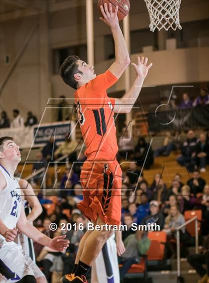 Thumbnail 3 in Royalton-Hartland vs. Fredonia photogallery.