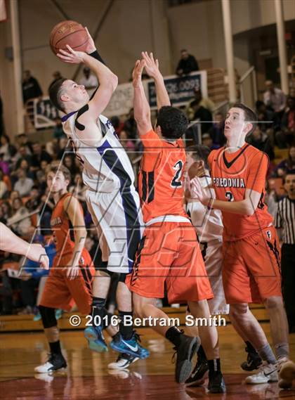 Thumbnail 1 in Royalton-Hartland vs. Fredonia photogallery.