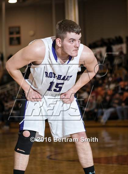 Thumbnail 2 in Royalton-Hartland vs. Fredonia photogallery.