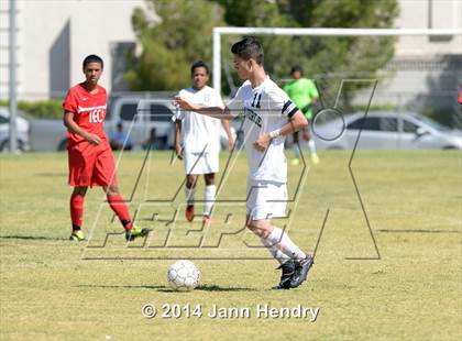 Thumbnail 1 in Southeast Career Tech vs. Palo Verde (So. Nevada Kick Off Classic) photogallery.