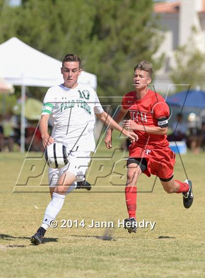 Thumbnail 2 in Southeast Career Tech vs. Palo Verde (So. Nevada Kick Off Classic) photogallery.