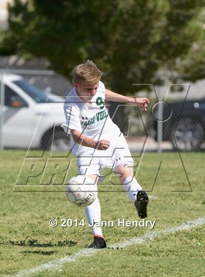 Thumbnail 3 in Southeast Career Tech vs. Palo Verde (So. Nevada Kick Off Classic) photogallery.