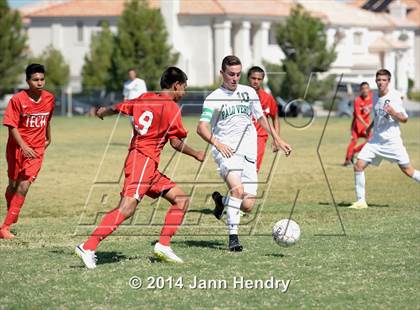 Thumbnail 2 in Southeast Career Tech vs. Palo Verde (So. Nevada Kick Off Classic) photogallery.
