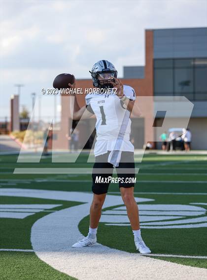 Thumbnail 1 in Guyer @ Prosper photogallery.