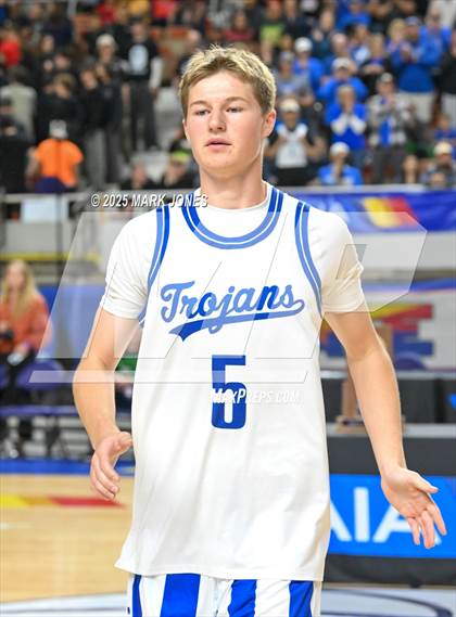 Thumbnail 1 in Valley Christian vs. Gilbert Christian (AIA Copper Final) photogallery.