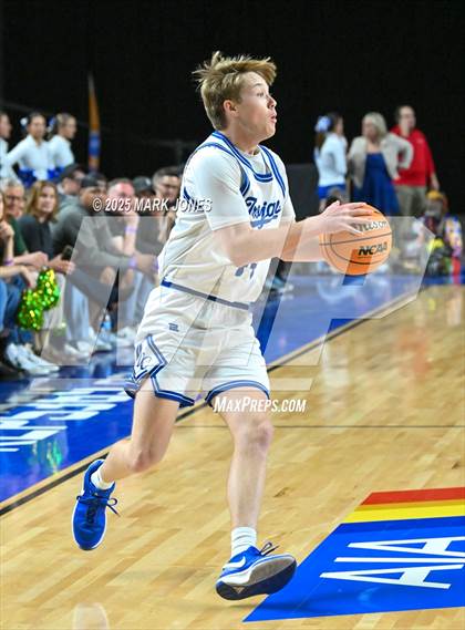 Thumbnail 3 in Valley Christian vs. Gilbert Christian (AIA Copper Final) photogallery.