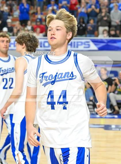 Thumbnail 1 in Valley Christian vs. Gilbert Christian (AIA Copper Final) photogallery.