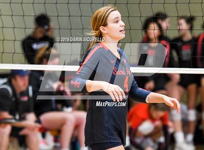 Thumbnail 2 in Sacred Heart vs. Village Christian (NIKE Tournament of Champions) photogallery.
