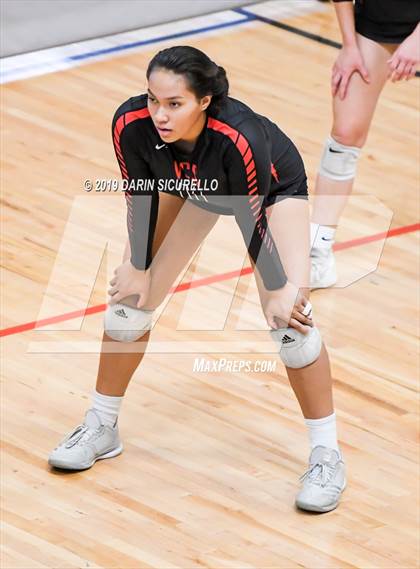 Thumbnail 1 in Sacred Heart vs. Village Christian (NIKE Tournament of Champions) photogallery.