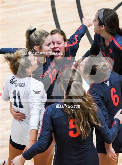 Thumbnail 1 in Sacred Heart vs. Village Christian (NIKE Tournament of Champions) photogallery.