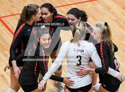 Thumbnail 3 in Sacred Heart vs. Village Christian (NIKE Tournament of Champions) photogallery.